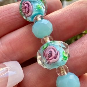 Glass Rose Bead Bracelet